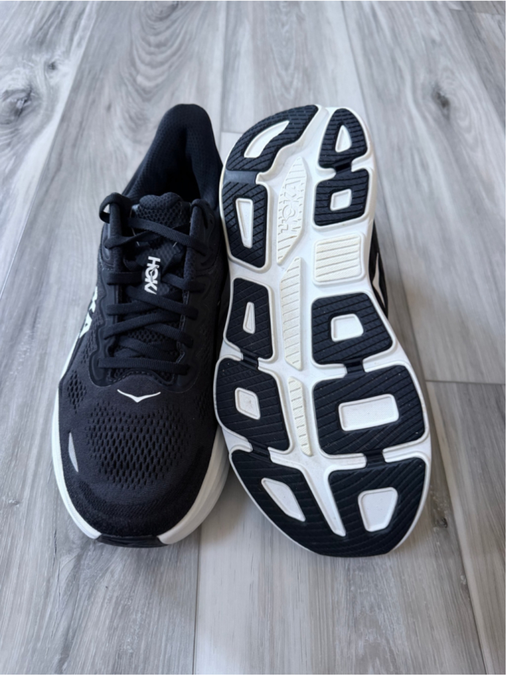 HOKA Bondi 9 Wide 1162013 BWHT Men 11 2E Black White Running Shoes